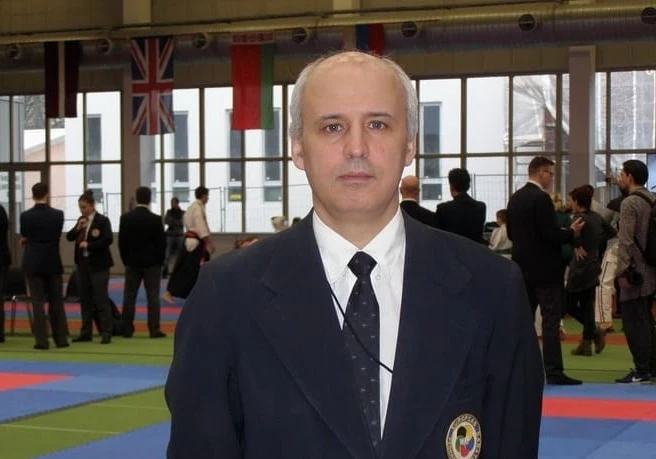 Dmitri Lahtikov